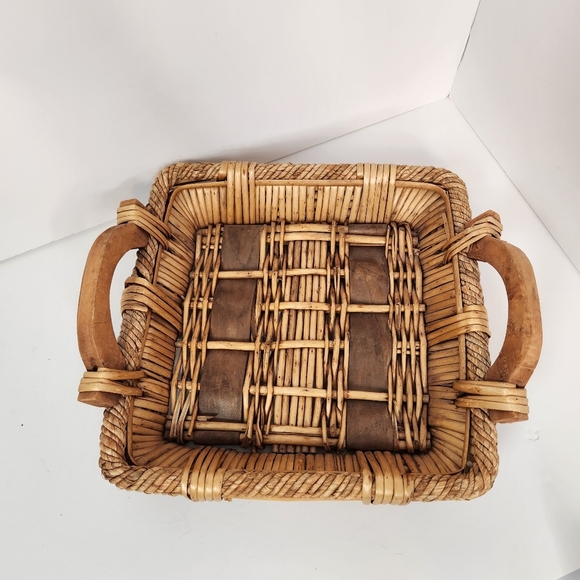 Vintage Square Rattan Wicker Basket Serving Tray Home Decor 90s Boho Bohemian - Picture 5 of 11